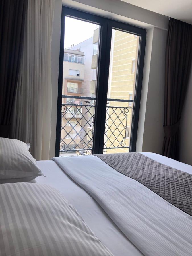 Qama Hotel Kosovo Polje Bagian luar foto